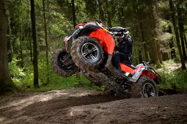 Loncin XWOLF 550 L EPS keturratis – Ę